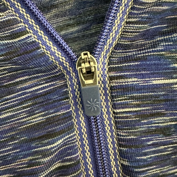 Athleta women’s training long sleeve top - Picture 2 of 5